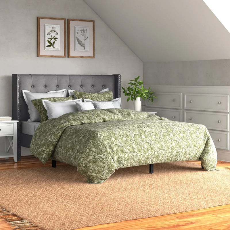 Queen Size Bed : Tufted Upholstered Platform Bed