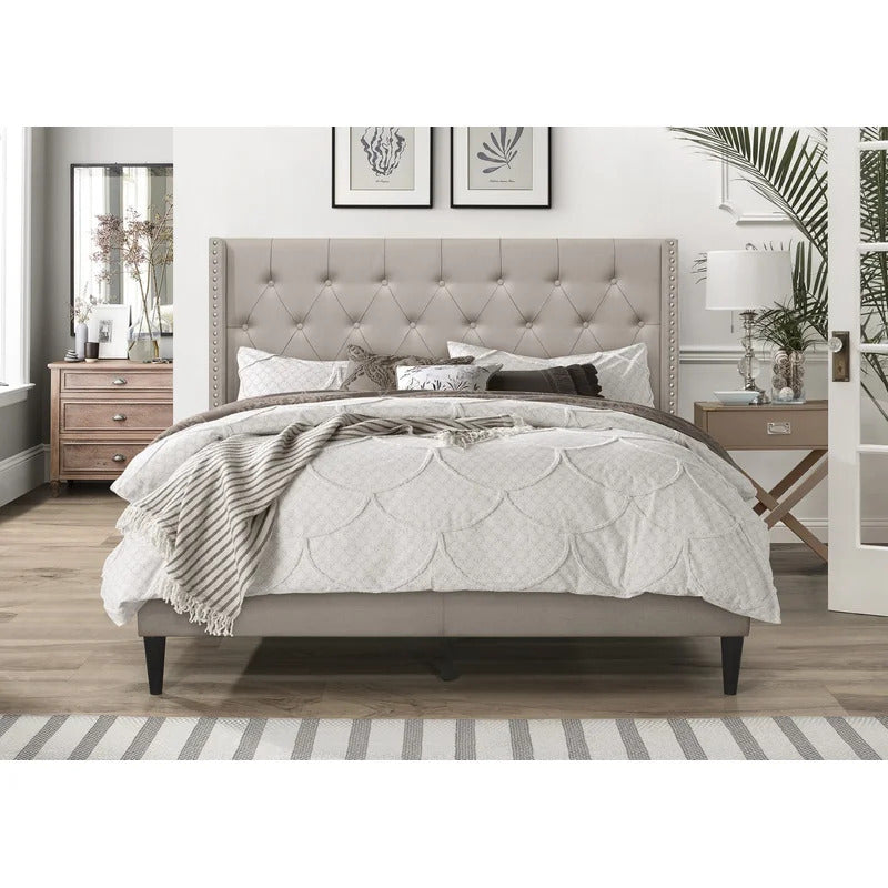 Queen Size Bed : Tufted Upholstered Platform Bed