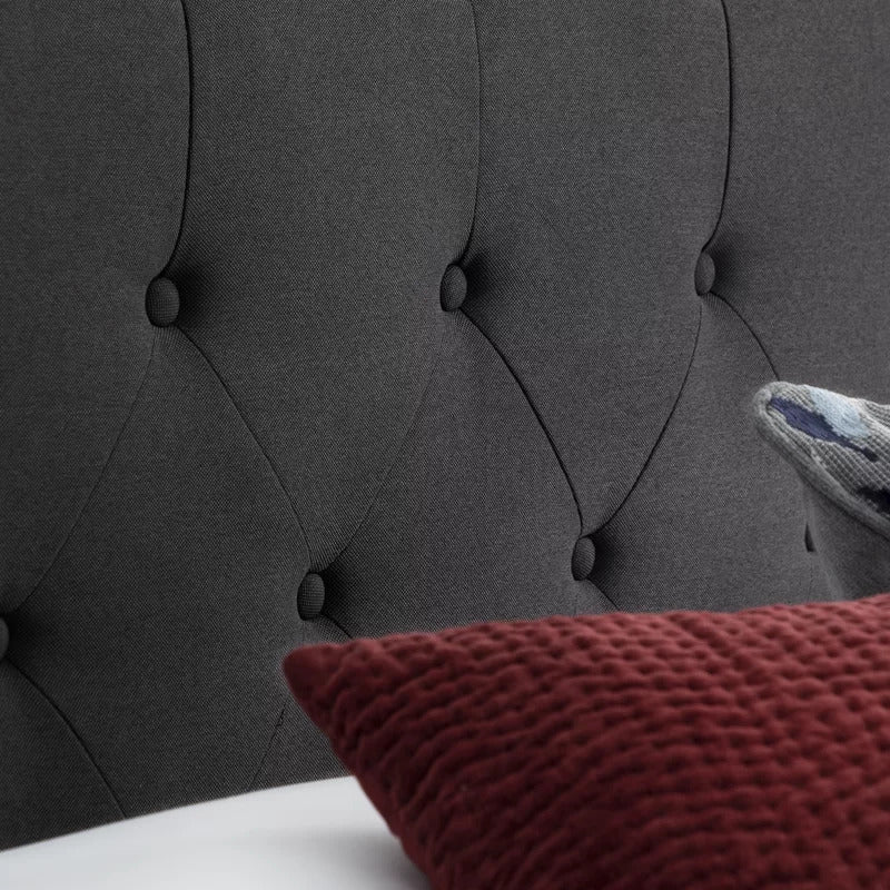 Queen Size Bed : Tufted Upholstered e Platform Bed