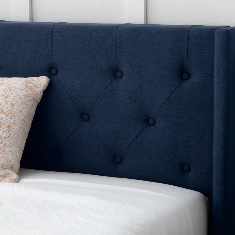 Queen Size Bed : Tufted Upholstered e Platform Bed