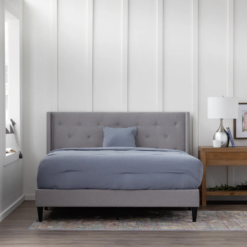 Queen Size Bed : Tufted Upholstered e Platform Bed