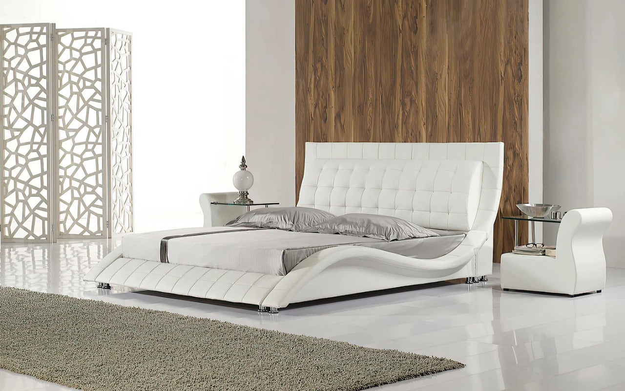 Queen Size: Leatherette Queen Size Platform Bed