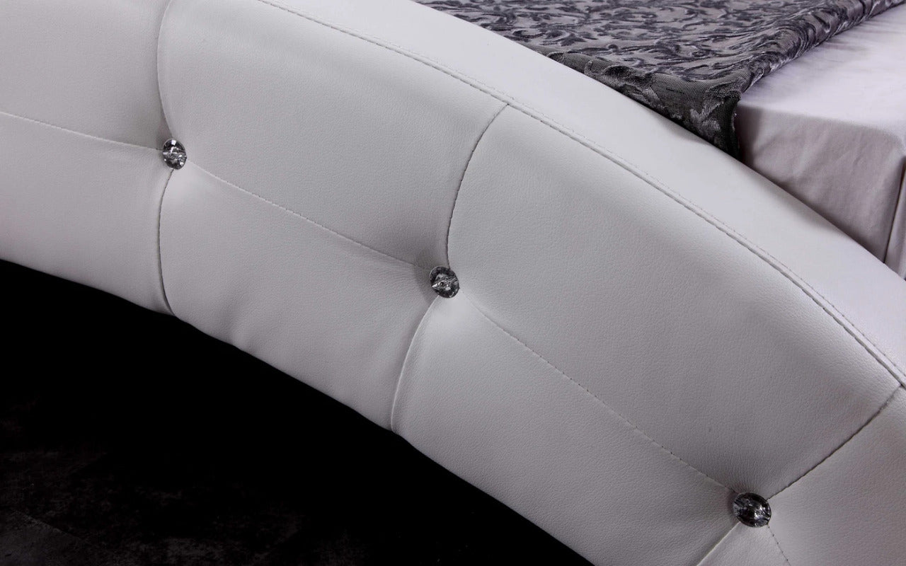 Queen Size: Leatherette Queen Size Platform Bed