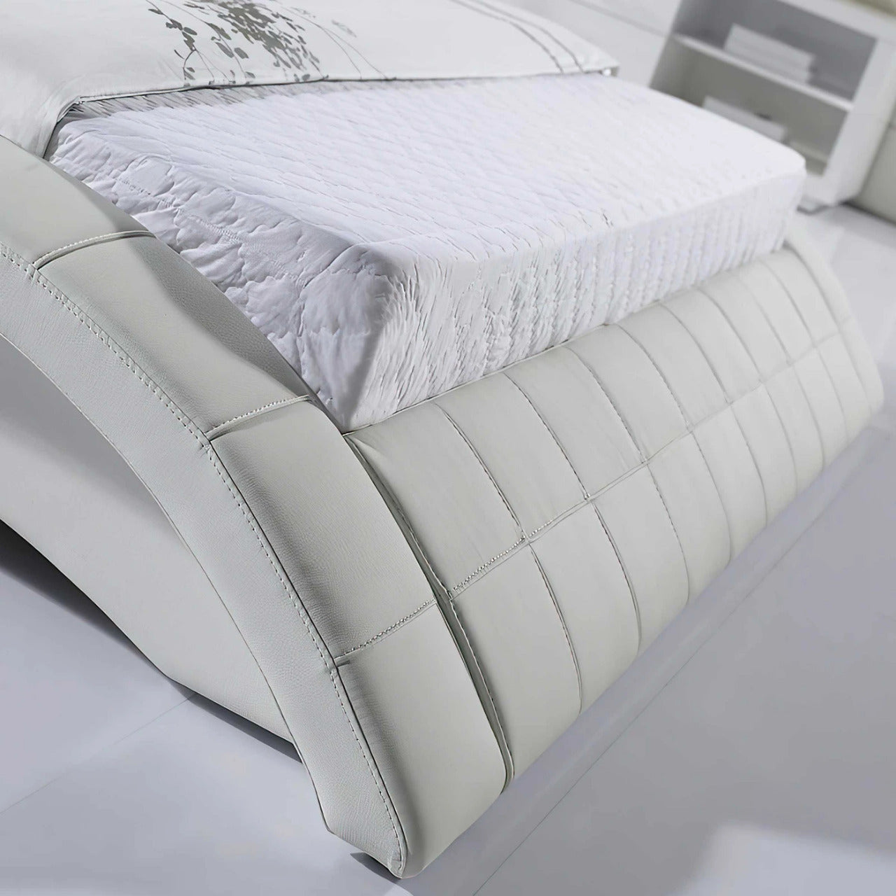 Queen Size: Leatherette Queen Size Platform Bed