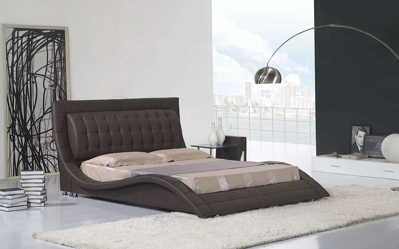Queen Size: Leatherette Queen Size Platform Bed