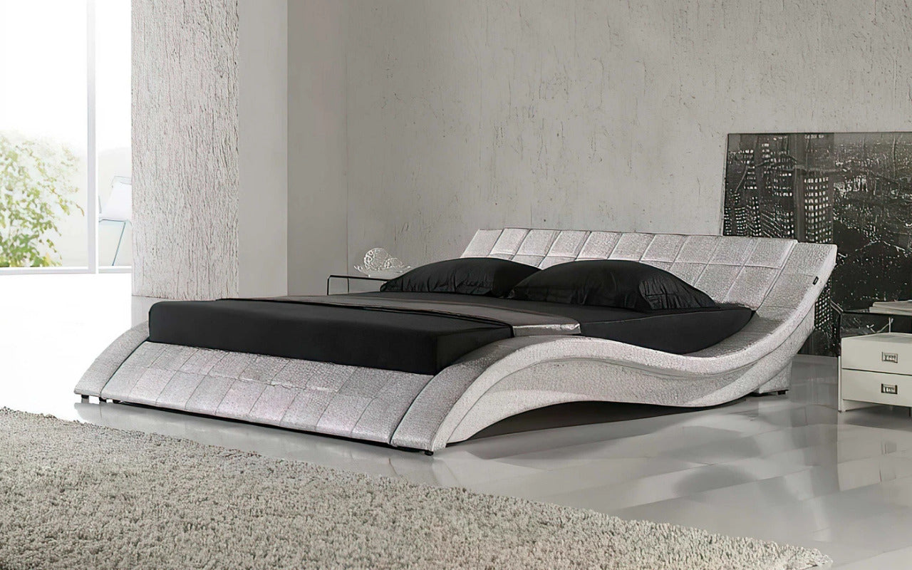 Queen Size: Leatherette Queen Size Platform Bed