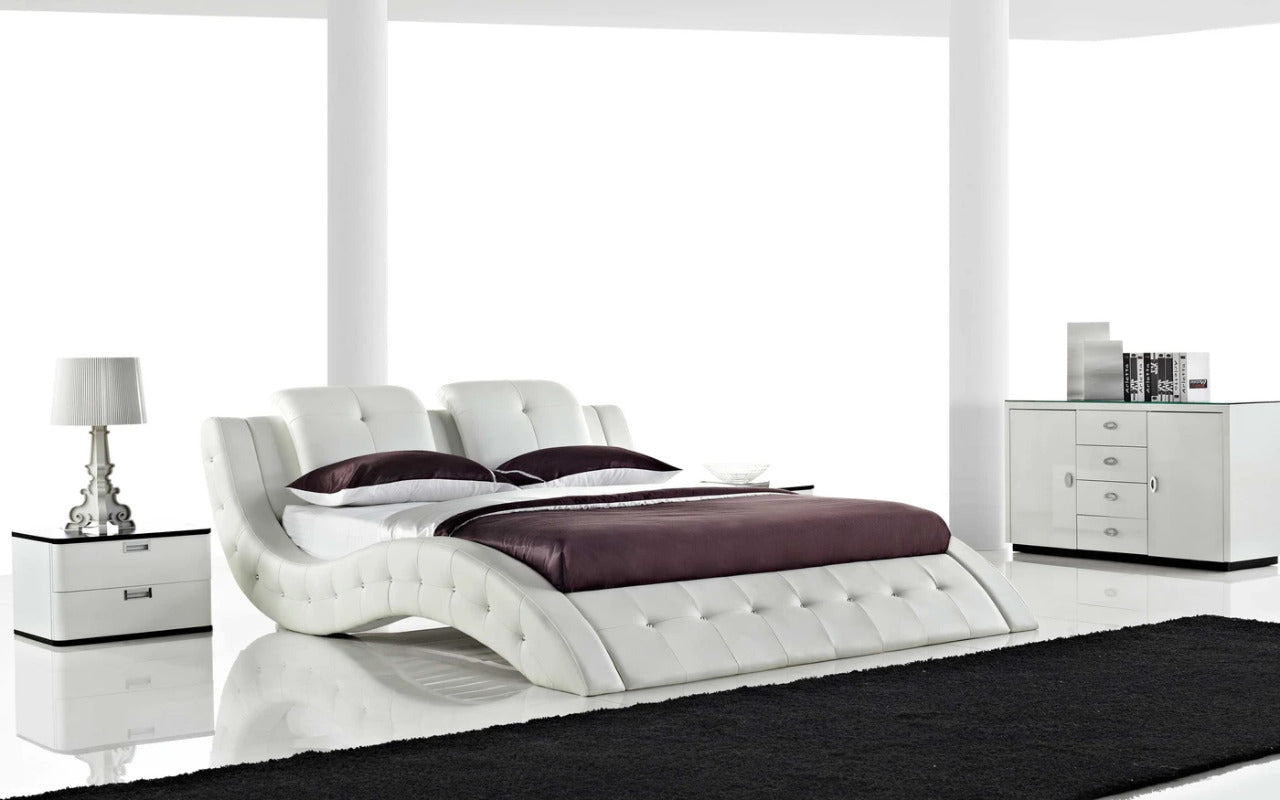 Queen Size: Leatherette Queen Size Platform Bed