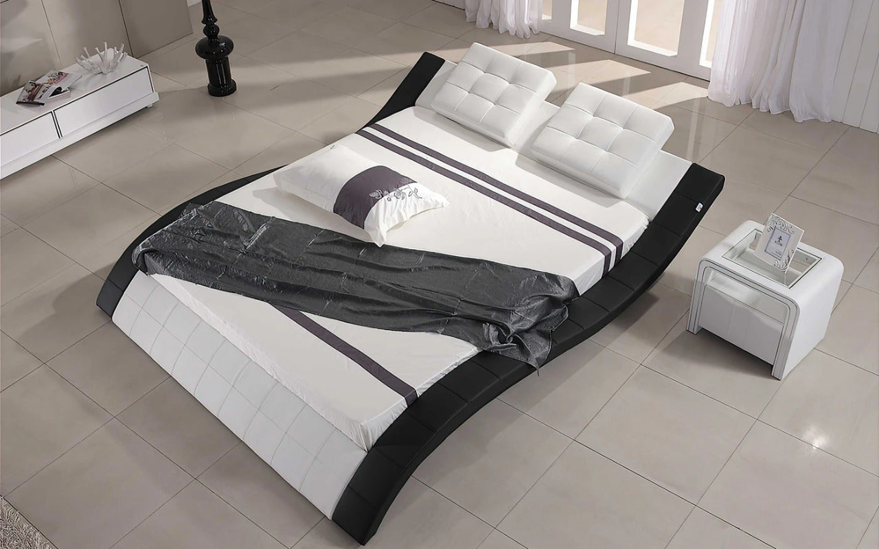 Queen Size: Leatherette Queen Size Platform Bed