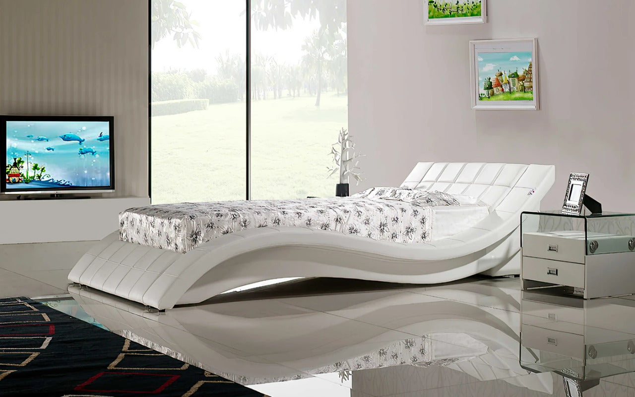 Queen Size: Leatherette Queen Size Platform Bed