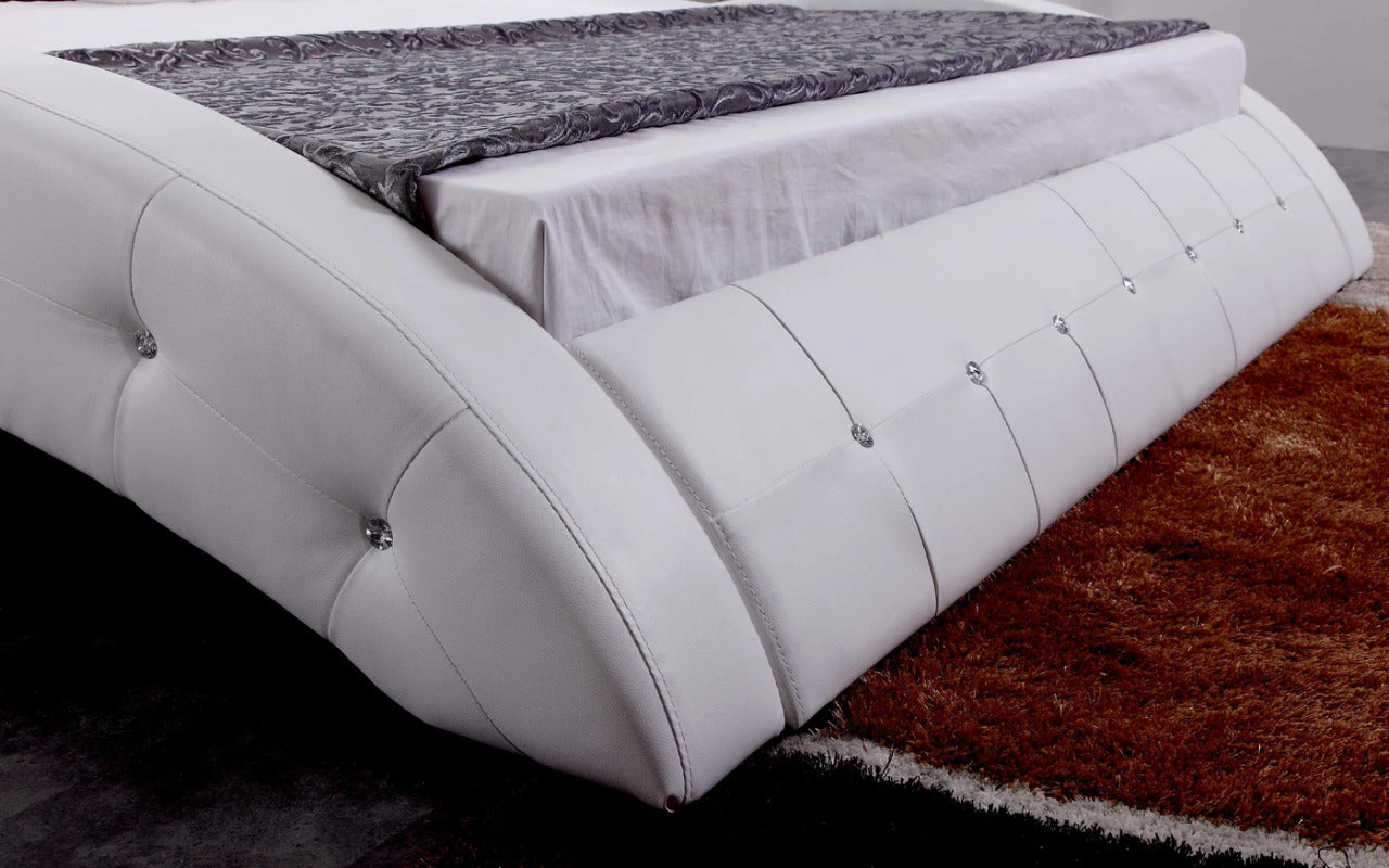 Queen Size: Leatherette Queen Size Platform Bed