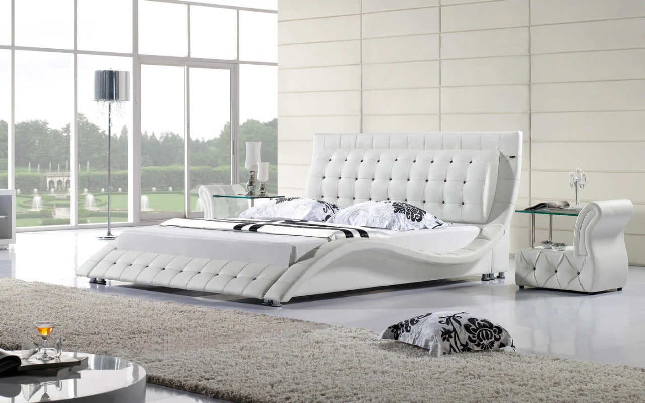 Queen Size: Leatherette Queen Size Platform Bed