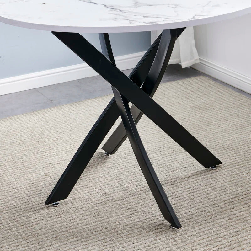 Round Dining Table: 39'' Pedestal Dining Table