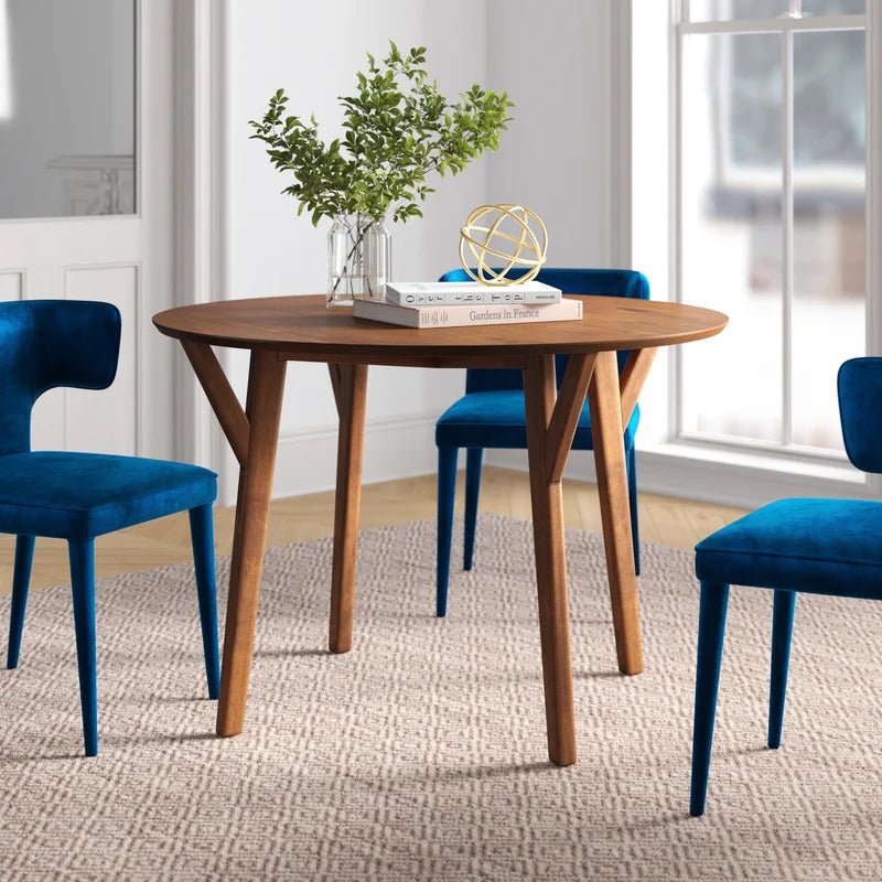 Round Dining Table: 44'' Solid Wood Dining Table