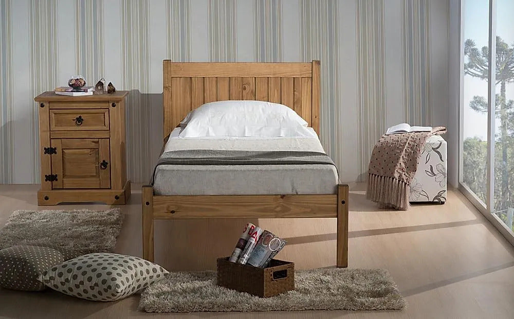 Single Bed: Pine Single Bed