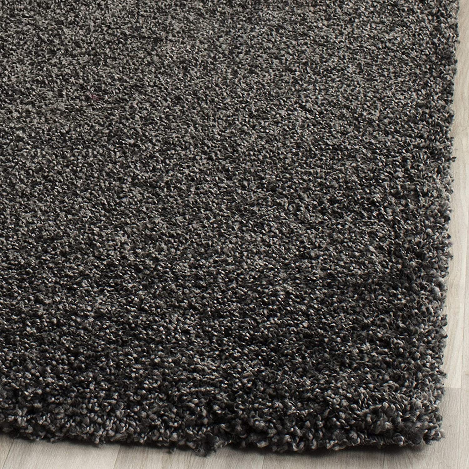 Carpets: Soft Fluffy Carpets For Bedroom and Living Room