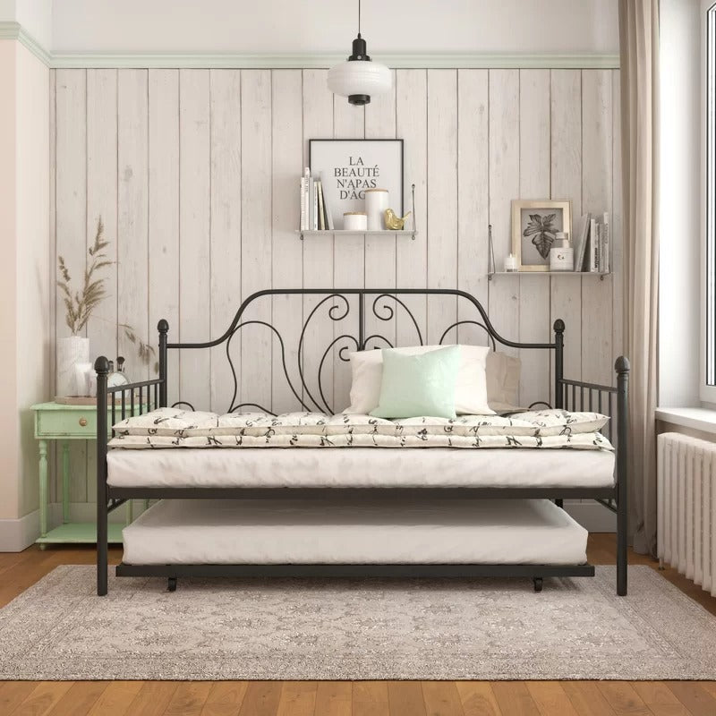 Trundle Bed: Metal Daybed with Trundle Bed