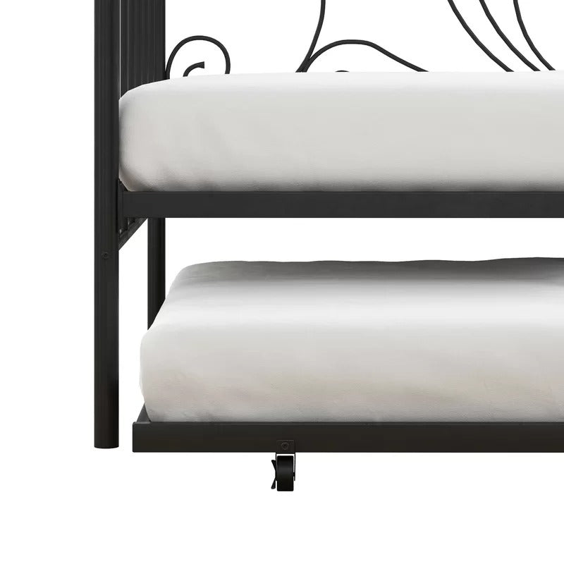 Trundle Bed: Metal Daybed with Trundle Bed
