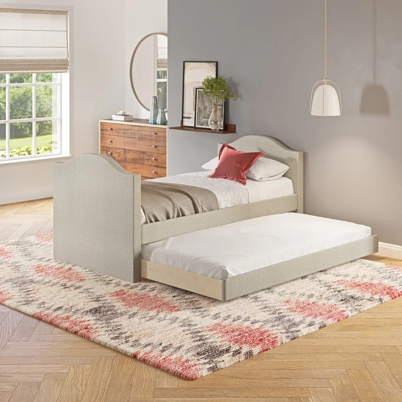 Trundle Bed: Twin Daybed with Trundle