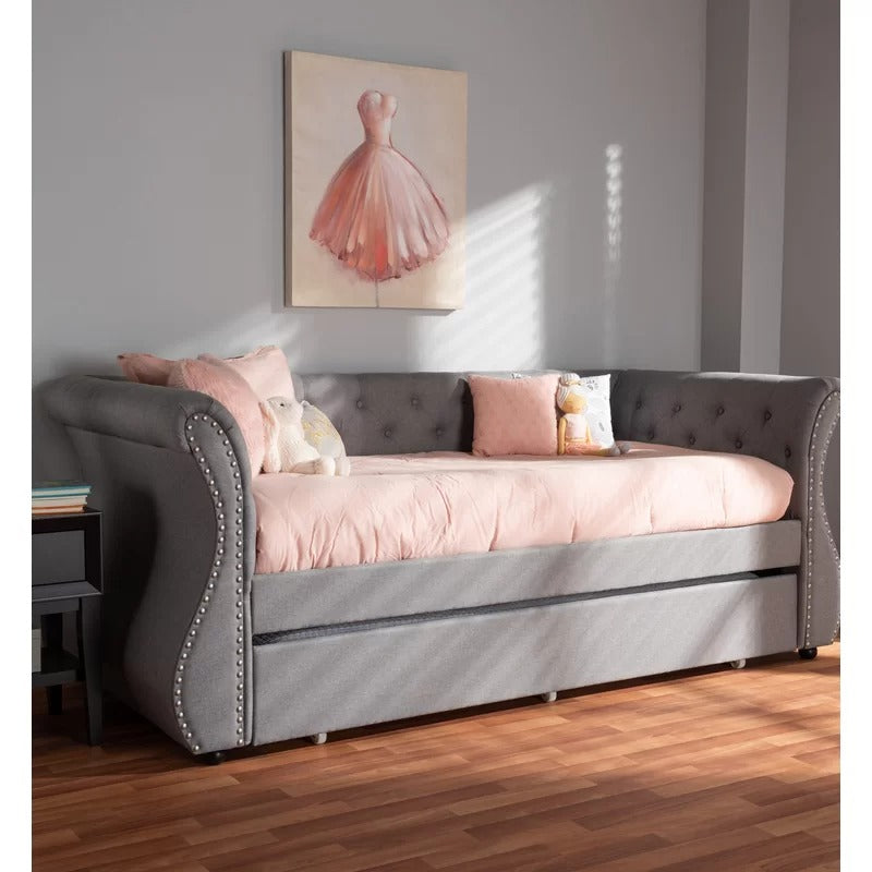 Trundle Bed: Twin Daybed with Trundle