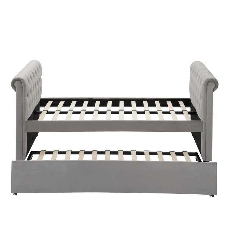 Trundle Bed: Twin Daybed with Trundle