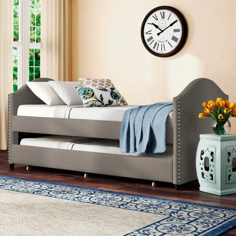 Trundle Bed: Twin Daybed with Trundle
