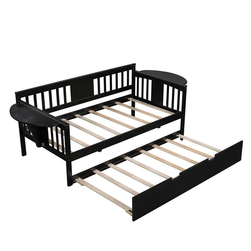 Trundle Bed: Twin Daybed with Trundle