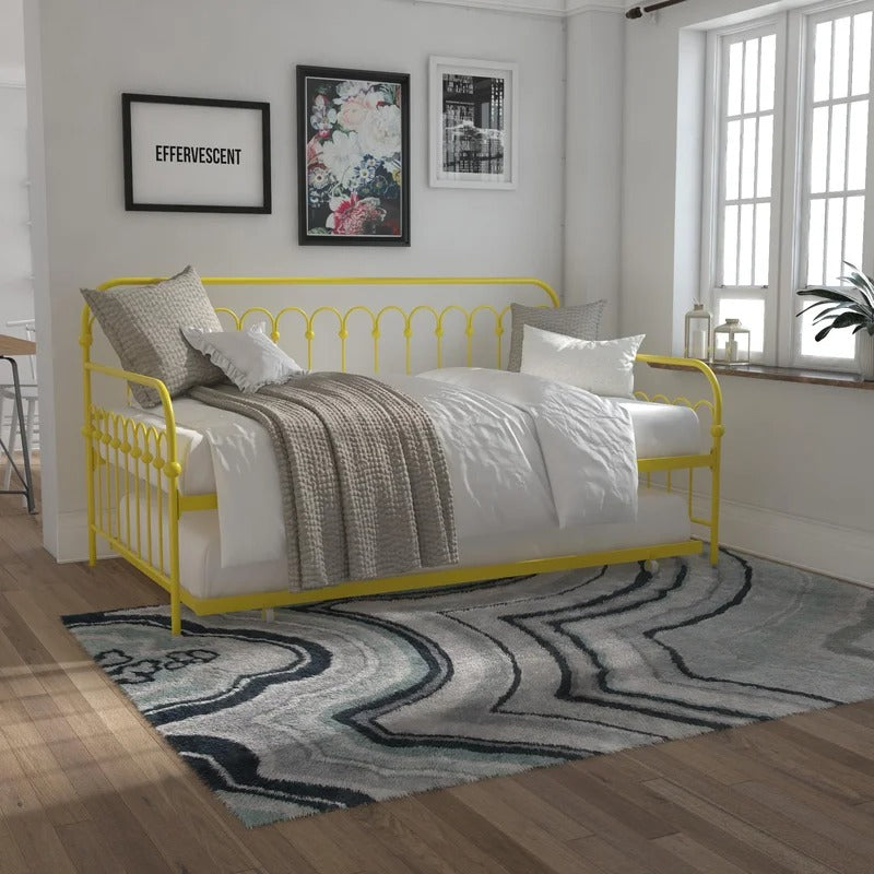 Trundle Bed: Twin Metal Daybed with Trundle Bed