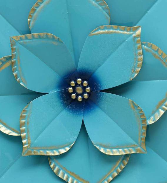 Wall Art: Iron Decorative Flower Wall Art In Gold