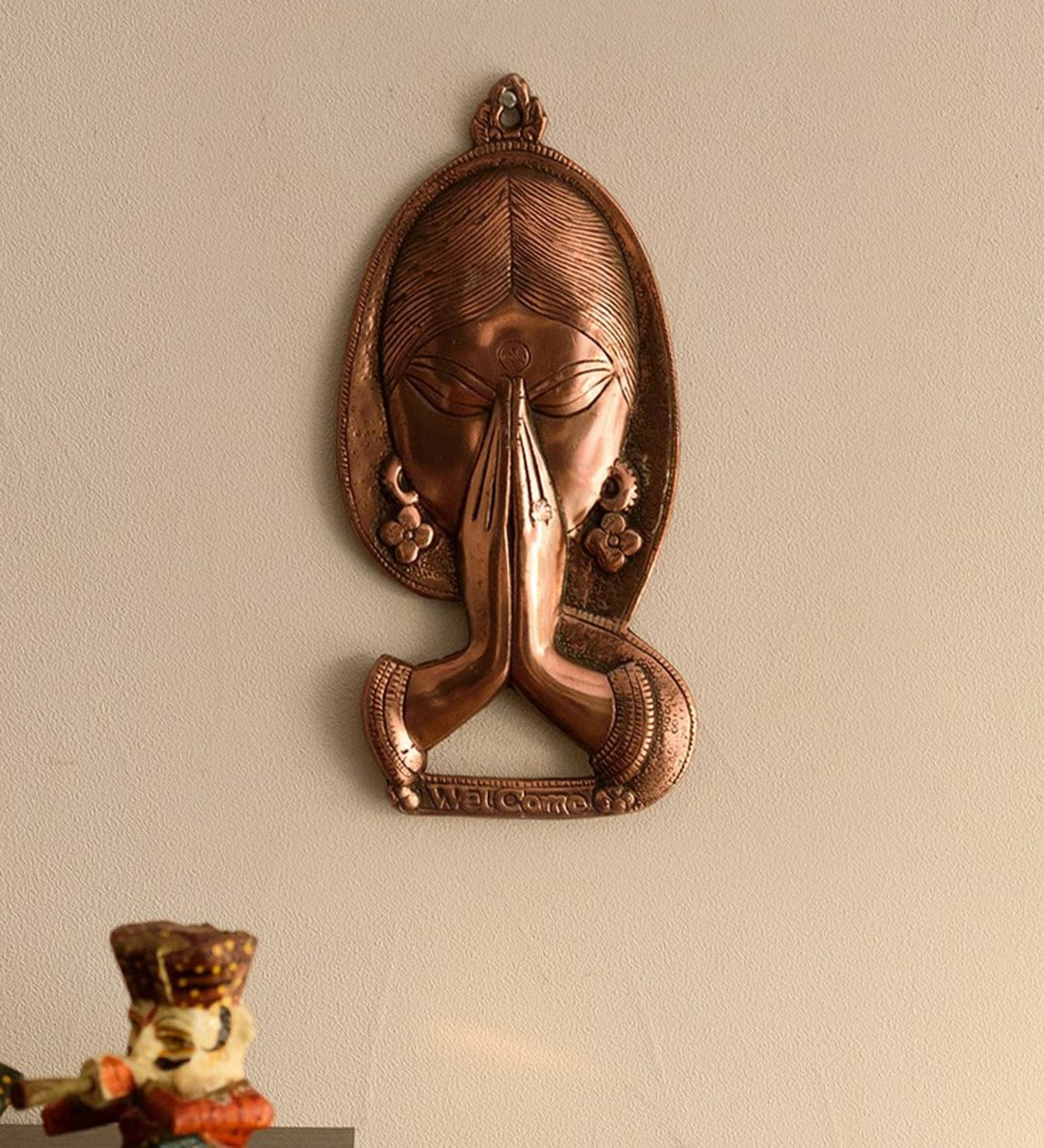 Wall Art: Iron Welcome Lady Wall Art In Brown Color