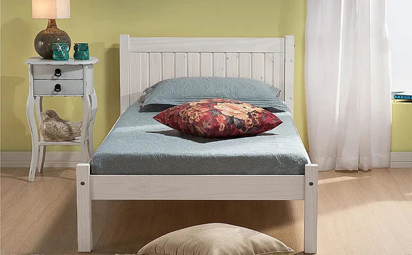 Single Bed: Pine Single Bed
