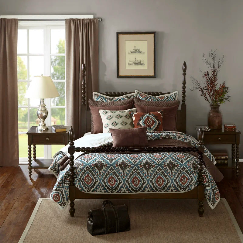 Poster Bed: Wooden Poster Bed