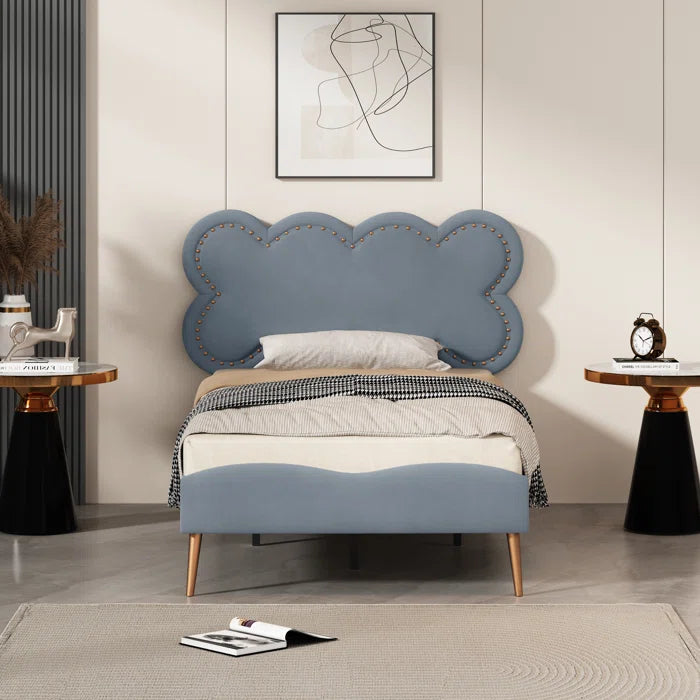 Divan Bed: Upholstered Bed