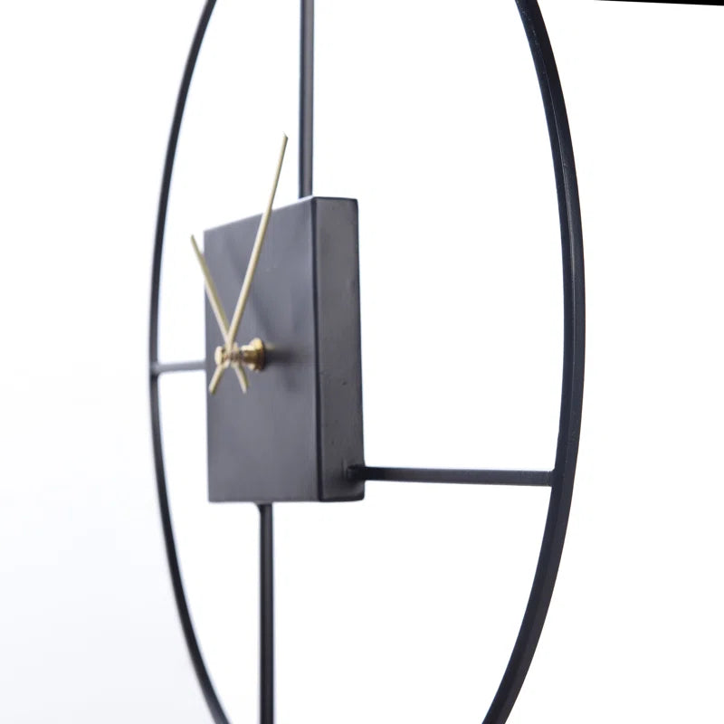 Home Decor: Metal Wall Clock Round Frame