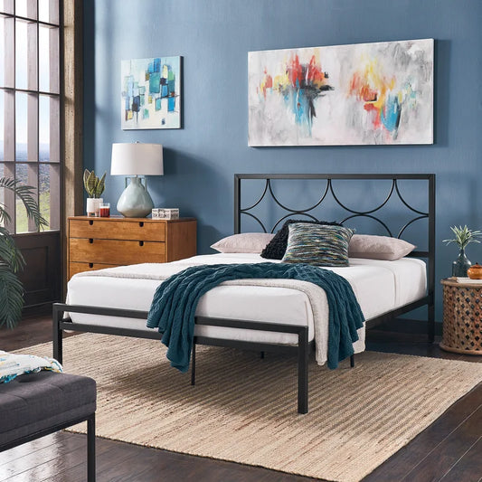 Poster Bed: Metal Bed Queen Size