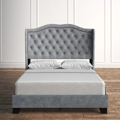 Queen Size Bed: Solid Wooden Beautiful Bed