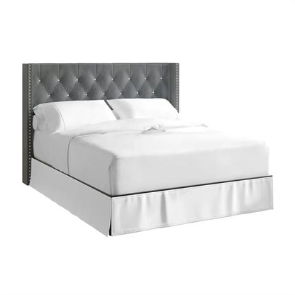 Queen Size Bed: Solid Wooden Bed