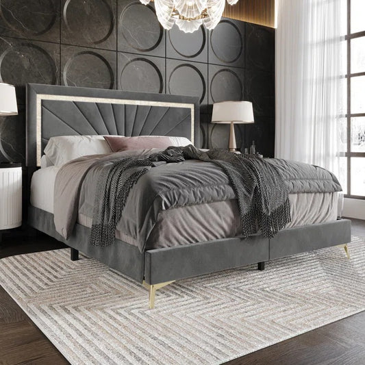 Queen Size Bed: Solid Wooden Bed