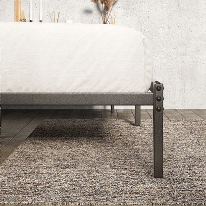 Single Bed: Metal And Wooden Bed