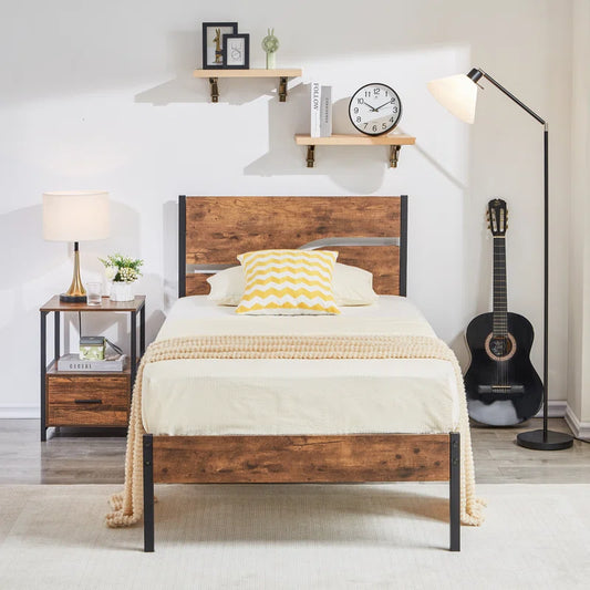 Single Bed: Modern Pine Wooden Bed