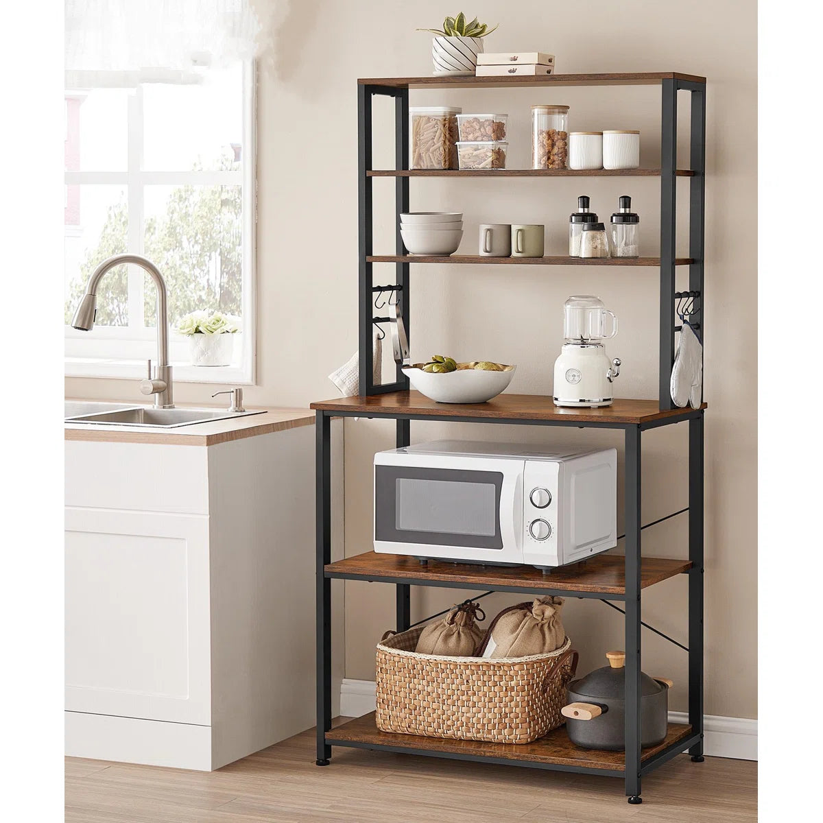 Microwave Stands: Stylish Baker's Rack in Storage space made in Steel's
