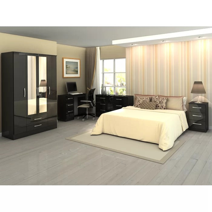 4 Door Wardrobes: 4 Door Manufactured Wood Wardrobe