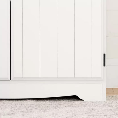 Almirah : Attractive Armoire
