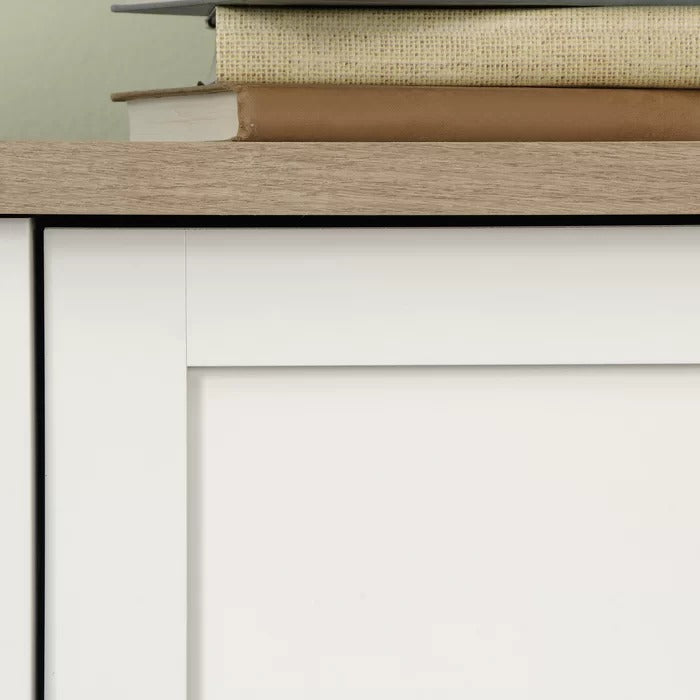 Almirah: Adjustable Interior Shelves Wardrobe