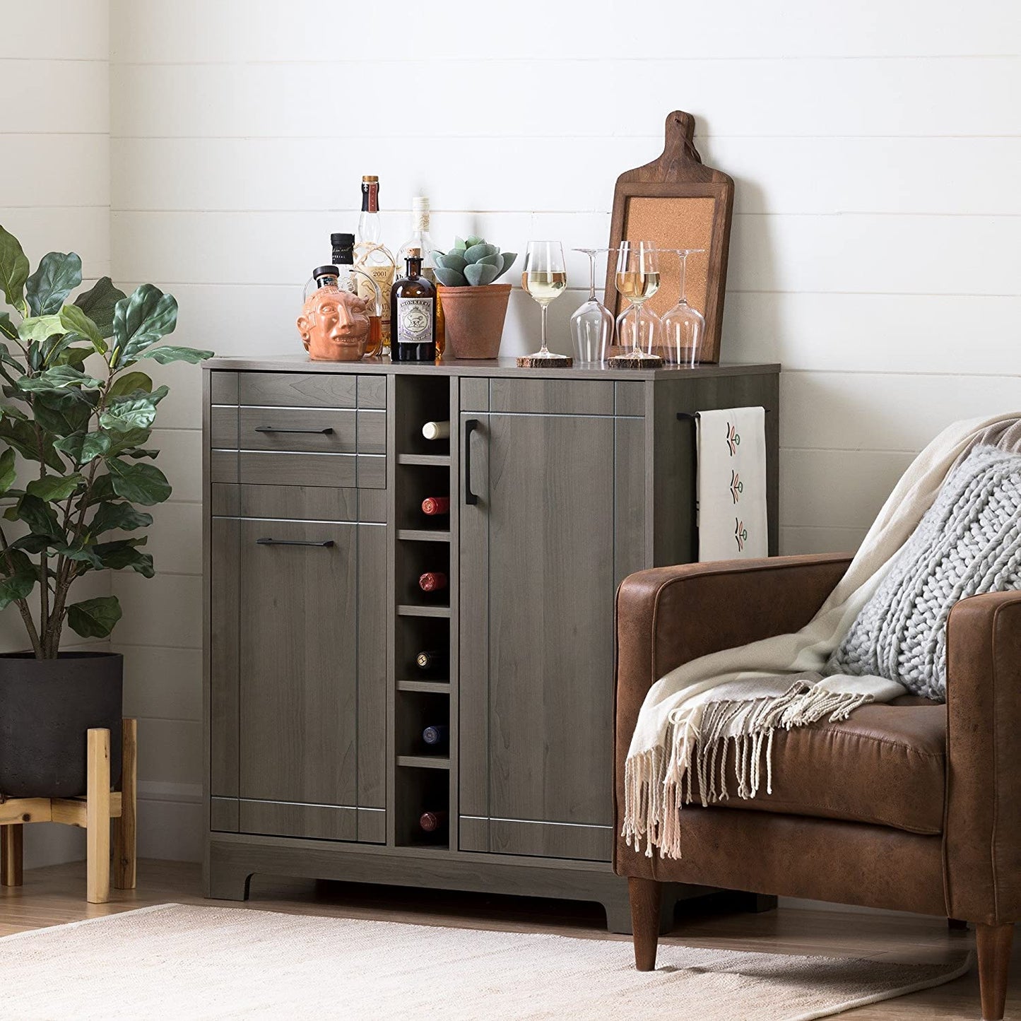Bar Cabinet: Bar Cabinet with Bottle and Glass Storage