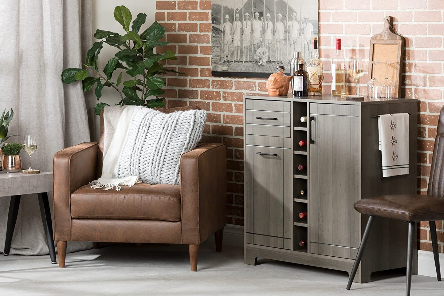 Bar Cabinet: Bar Cabinet with Bottle and Glass Storage