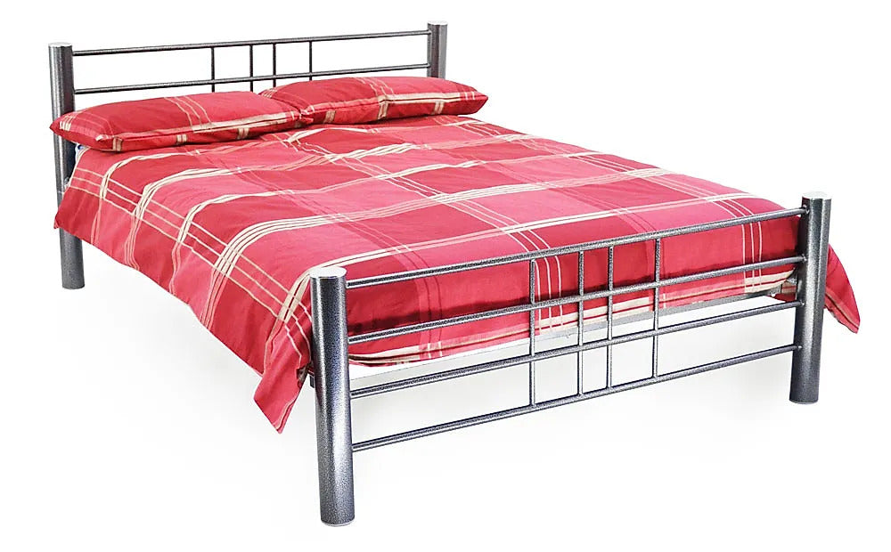 Metal Bed: Silver Metal Double Bed