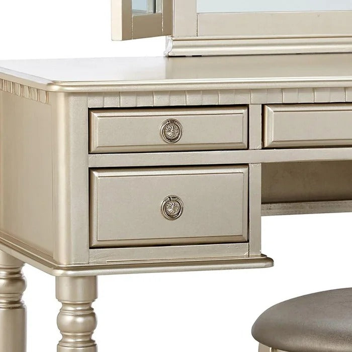 Dressing Table: 19'' Wide Vanity Set with Stool and Mirror