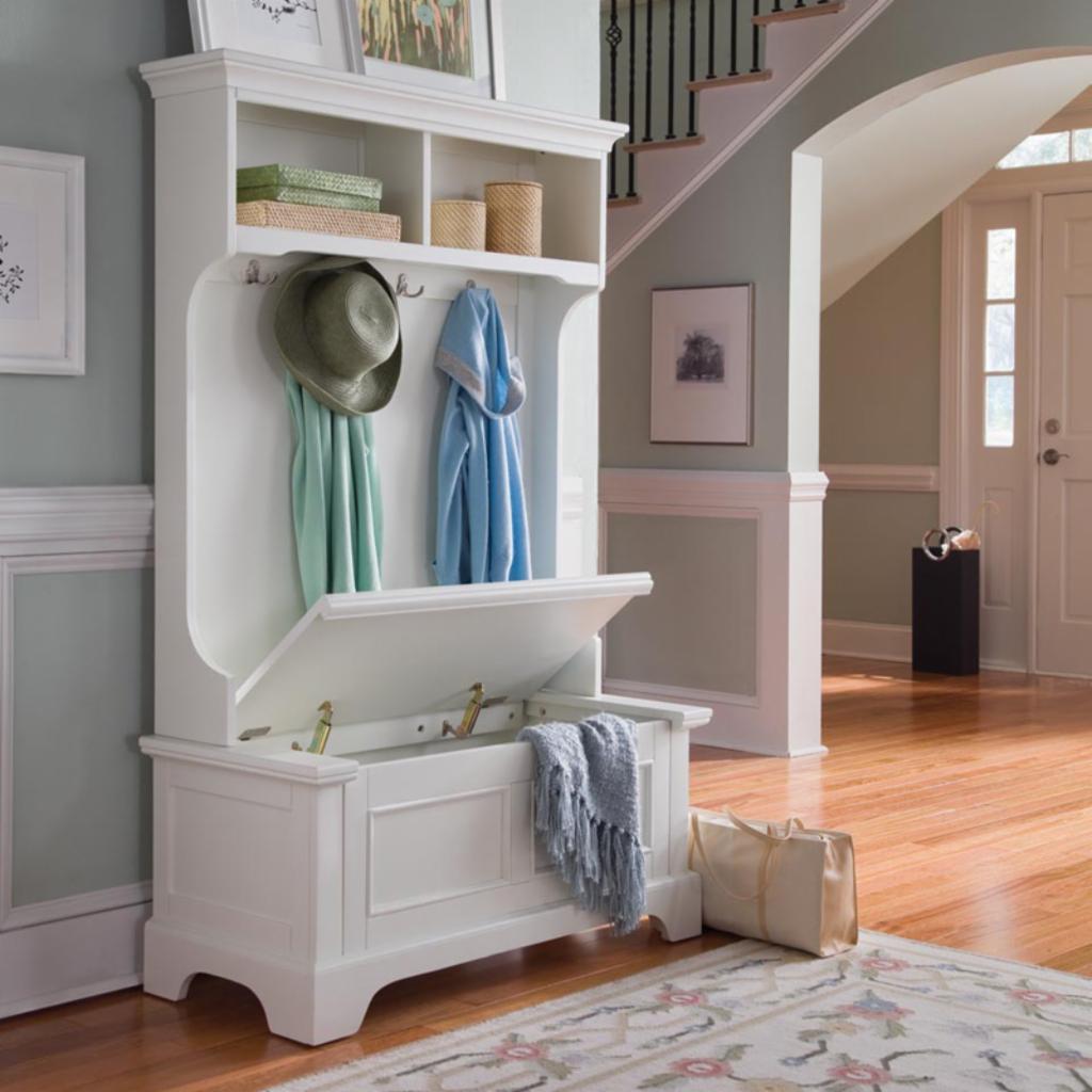 Hall Trees: White Hall Tree with Storage Bench