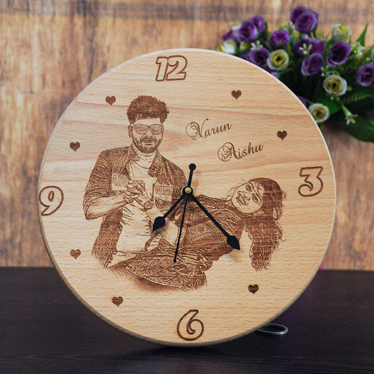 Home Decor : Round Personalised Wooden Clock