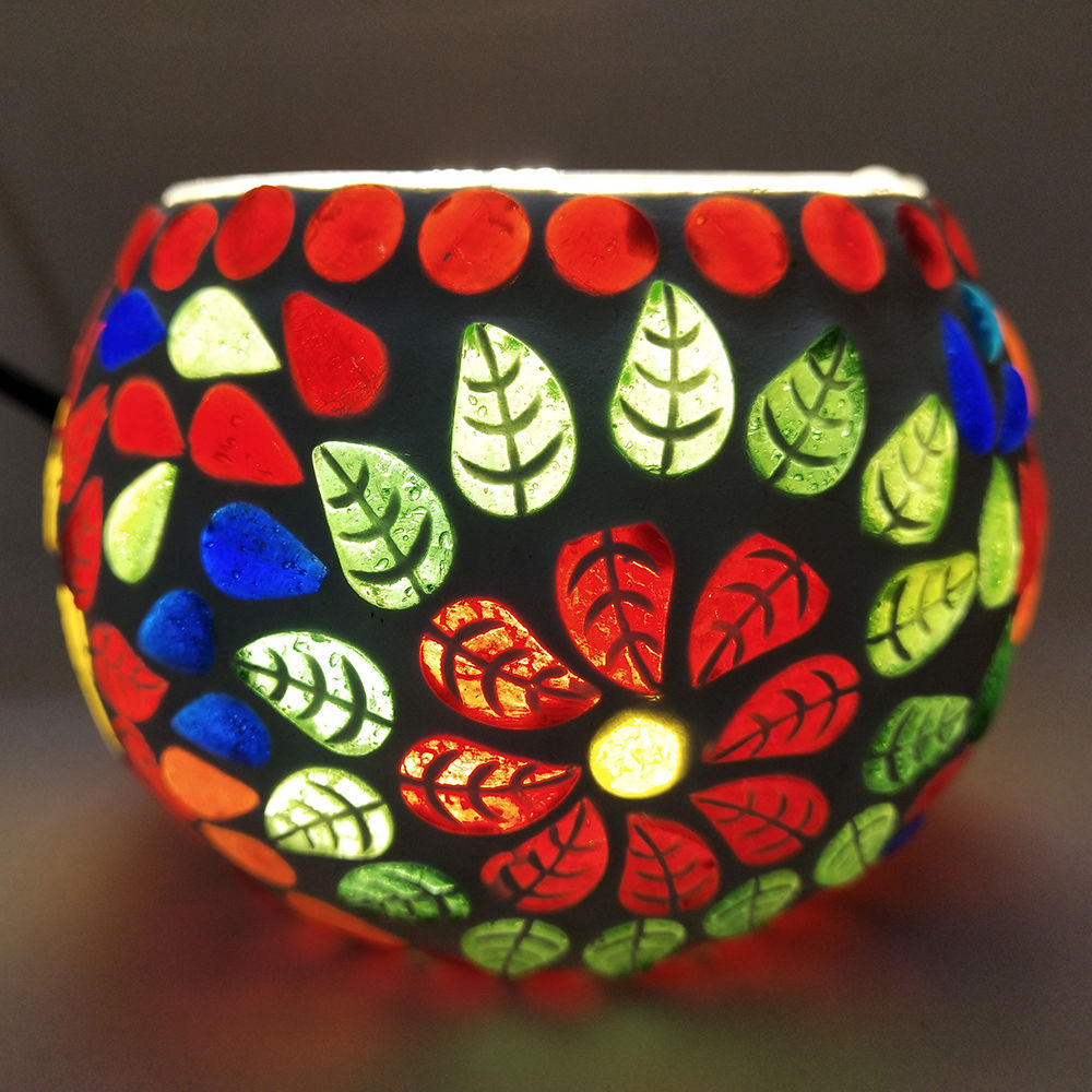Home Decor : Small Mosaic Glass Lamp